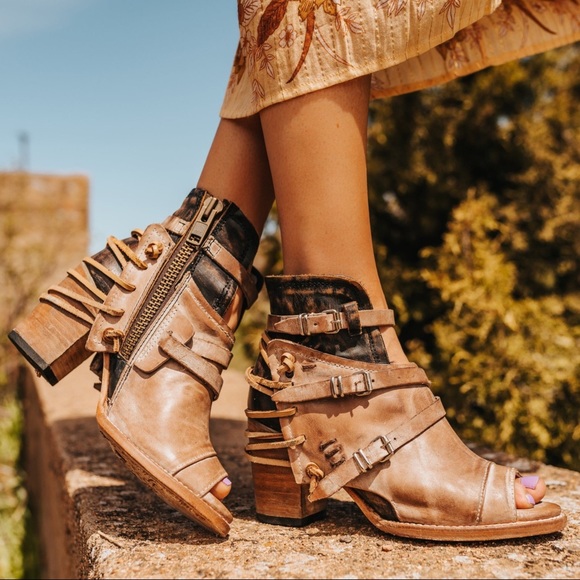 Freebird by Steven Shoes - Freebird by Steven Carterr